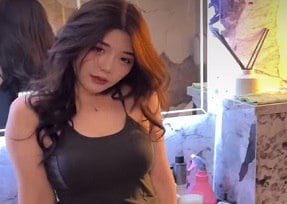 O padrasto de Cuong beijou sua própria filha