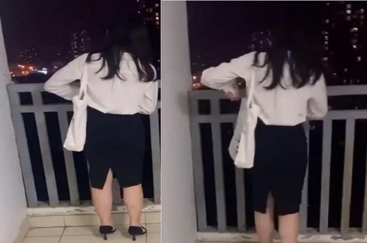 A deliciosa borboleta do inferno da garota está alinhada